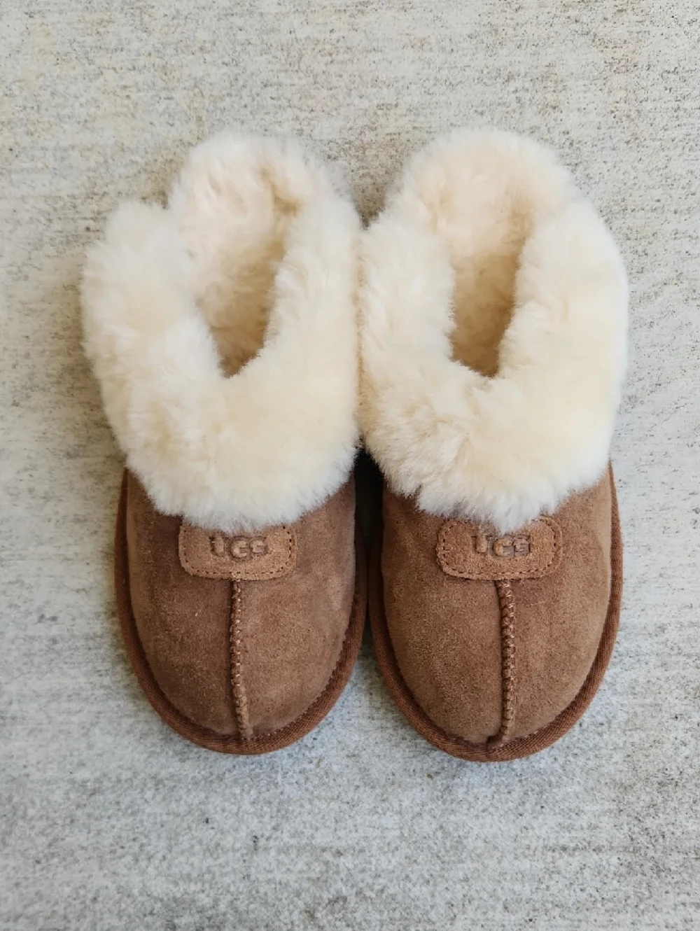 UGG Chestnut Suede Slip-On Mules with Cream Fur Trim,Size 6 - Picture 3 of 10